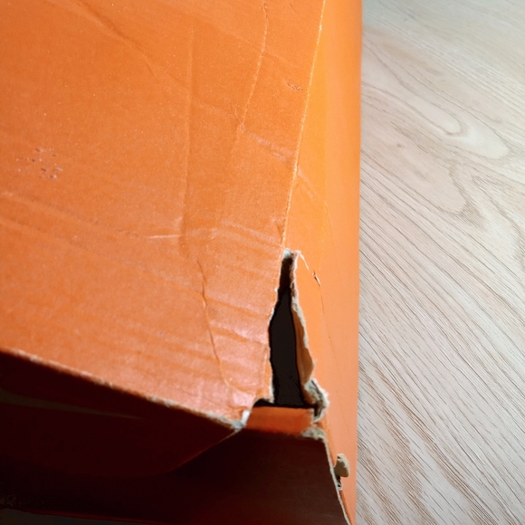 NWT Nike Women's size 12 Running Shoes in Sparkling Silver! - Picture 14 of 15